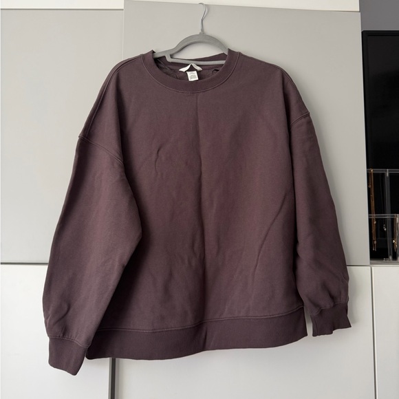 H&M Tops - H&M Chocolate Brown Sweatshirt
